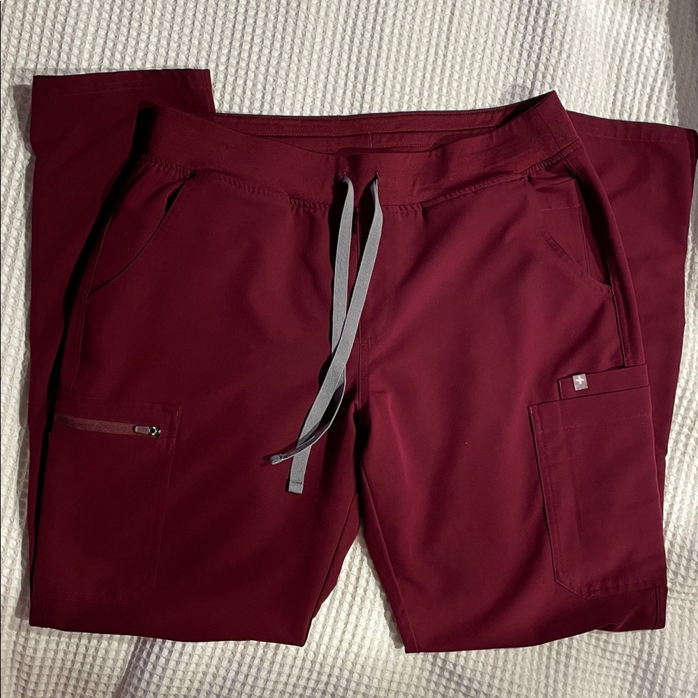 Figs Women's Burgundy Straight leg Scrub Pants Size L Tall - Picture 2 of 4
